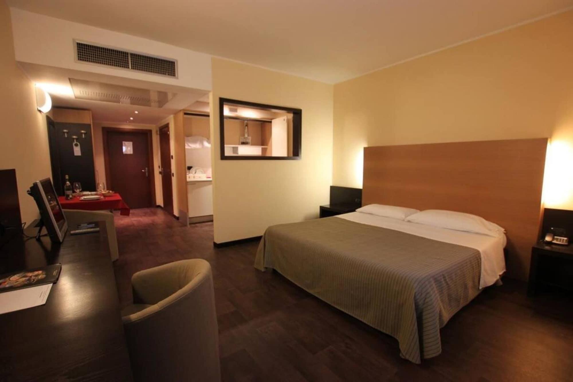 Golf Hotel Lainate Eksteriør bilde